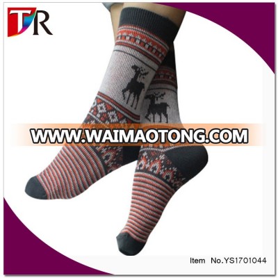 yiwu socks manufacturer custom double knitting chirstmas deer pattern women socks